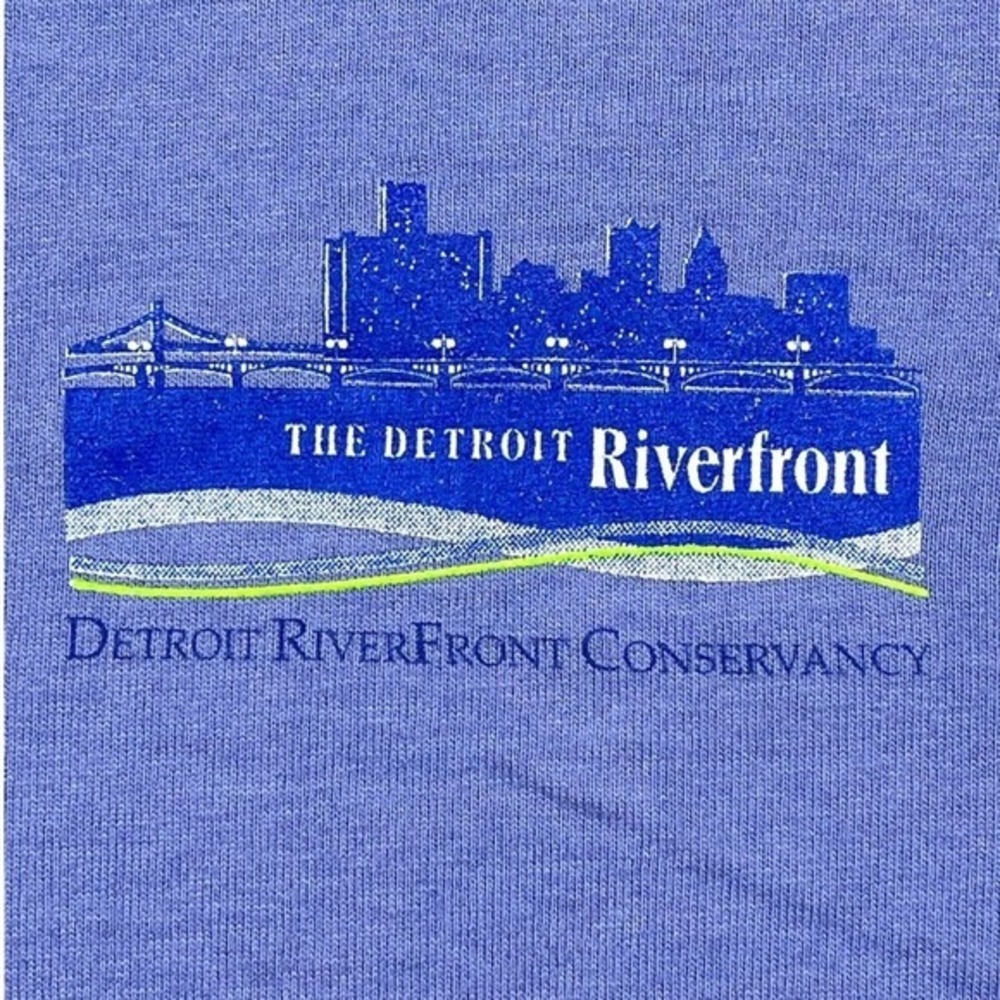 Detroit Riverfront Conservancy Men T Shirt Blue Skyline Graphic Cotton Size L
